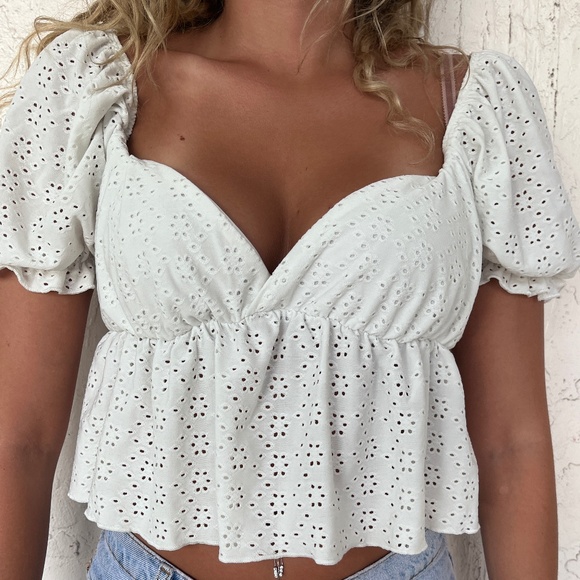 White Babydoll Style Top size L - Picture 1 of 4